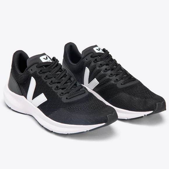 Veja Marlin V Knit Black/White Women’s size 7 NEW!!! - Picture 3 of 9